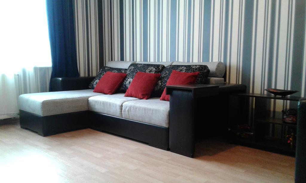 Apartments On Parkaniya 2A Mukachevo Exterior foto
